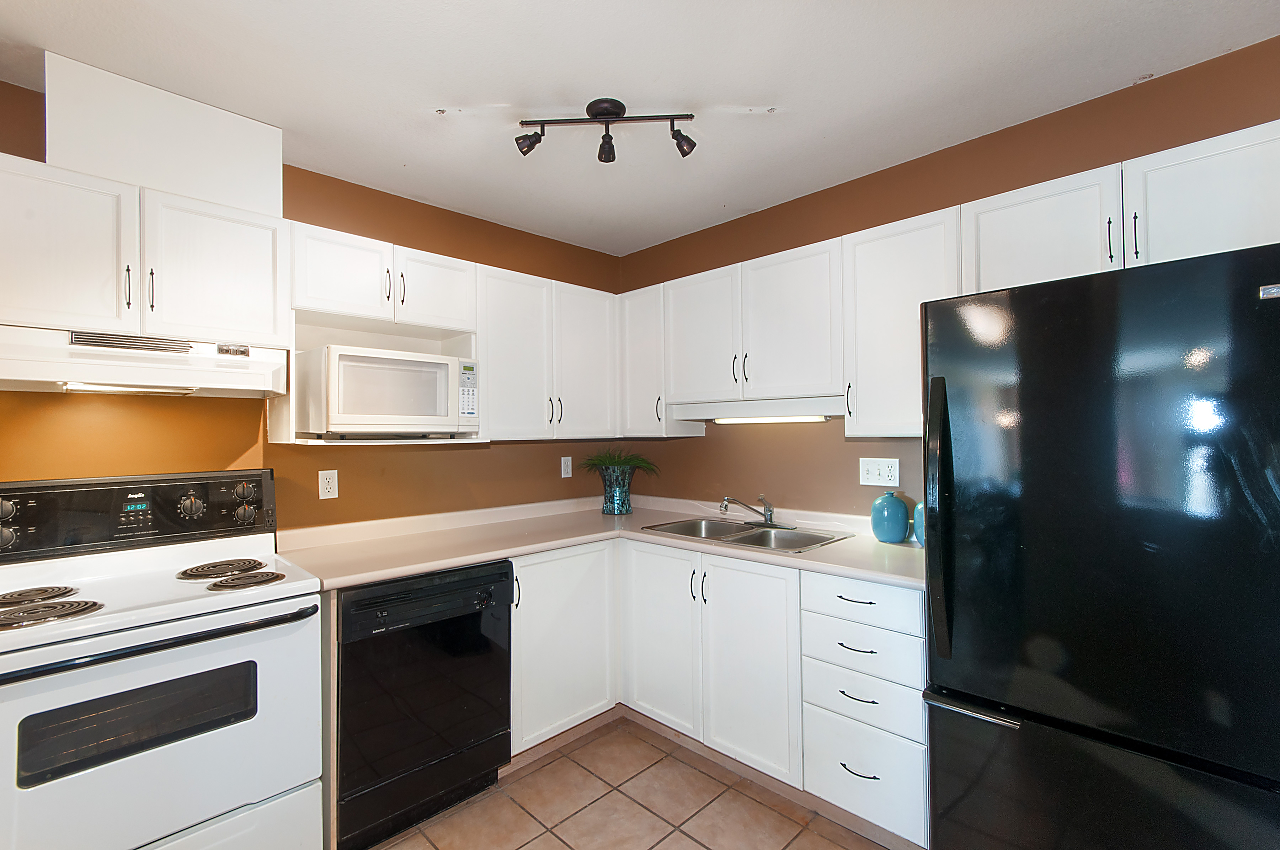 407-2335 Whyte Avenue, Port Coquitlam 13