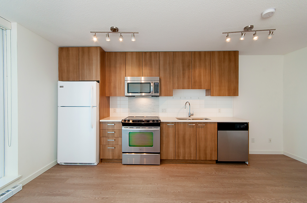 1805-13325 102A Street, Surrey