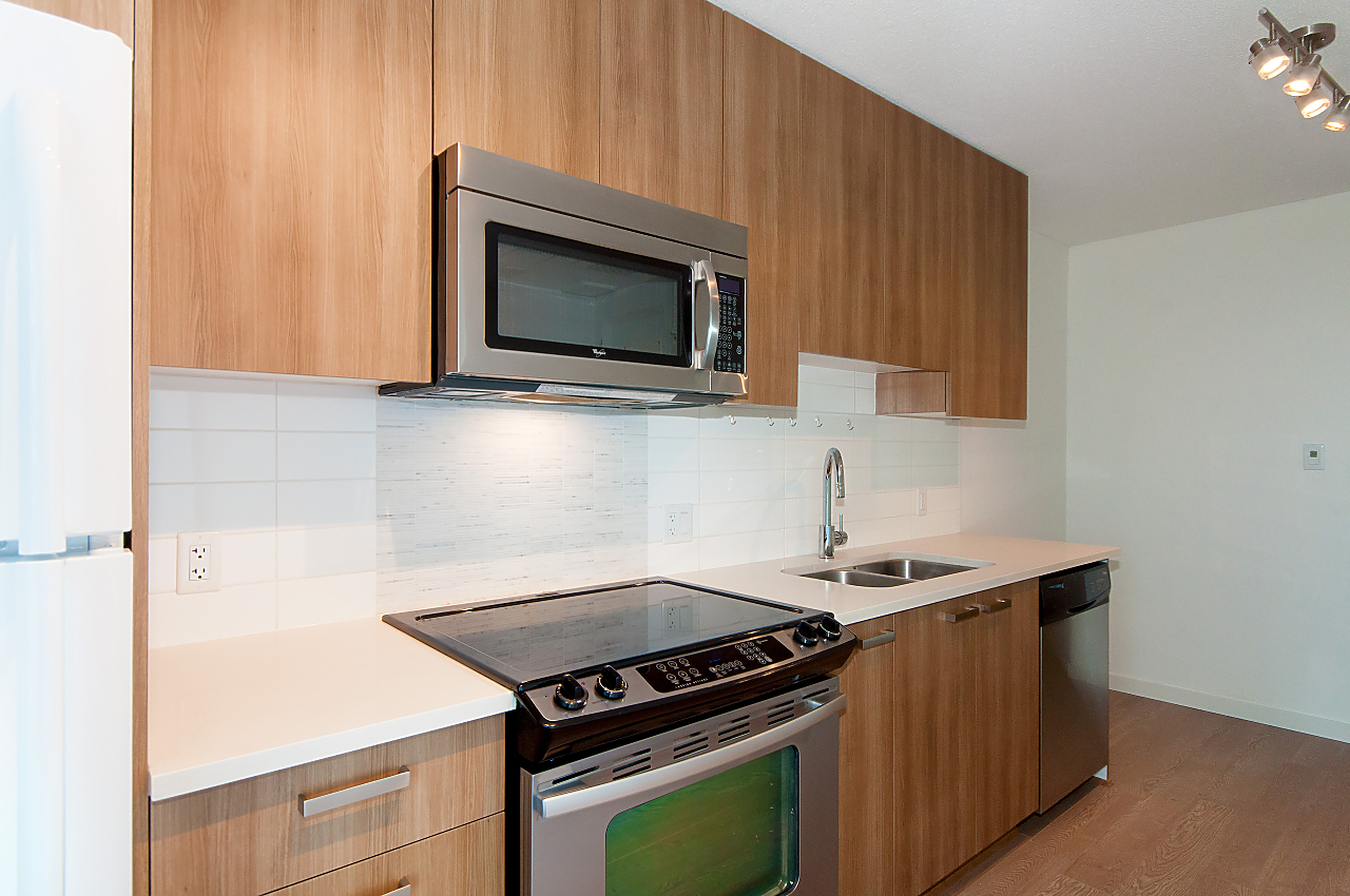 1805-13325 102A Street, Surrey 3