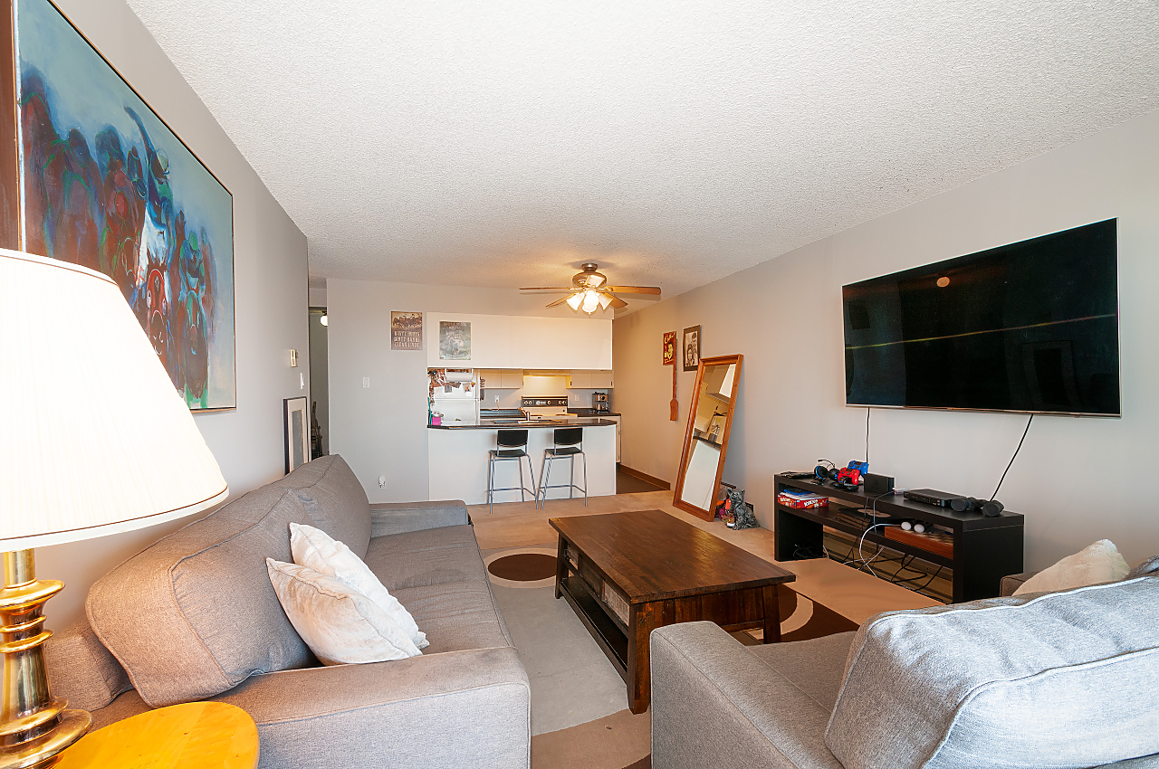 1501-9521 Cardston Court, Burnaby 12