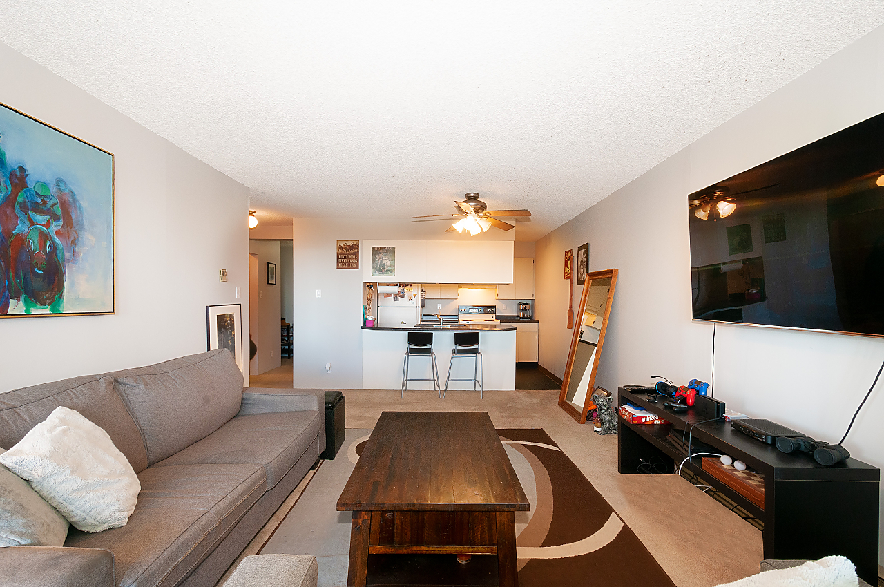 1501-9521 Cardston Court, Burnaby 13