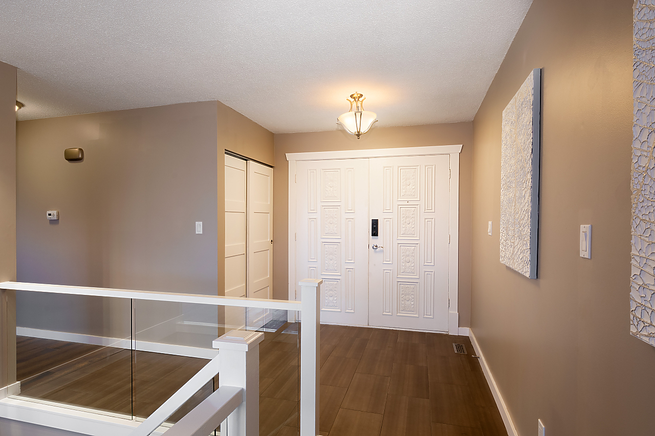 1372 Mary Hill Lane, Port Coquitlam 2