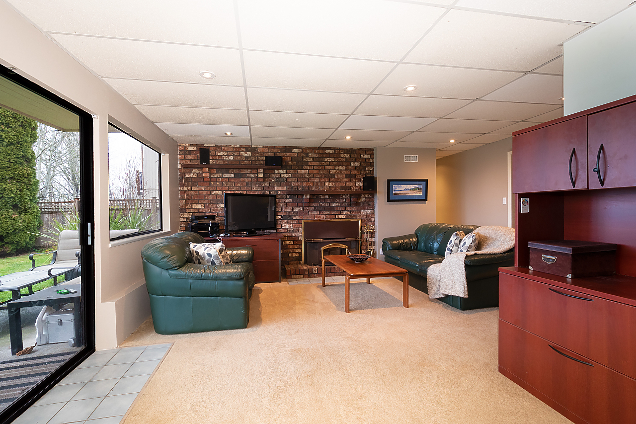 1372 Mary Hill Lane, Port Coquitlam 24