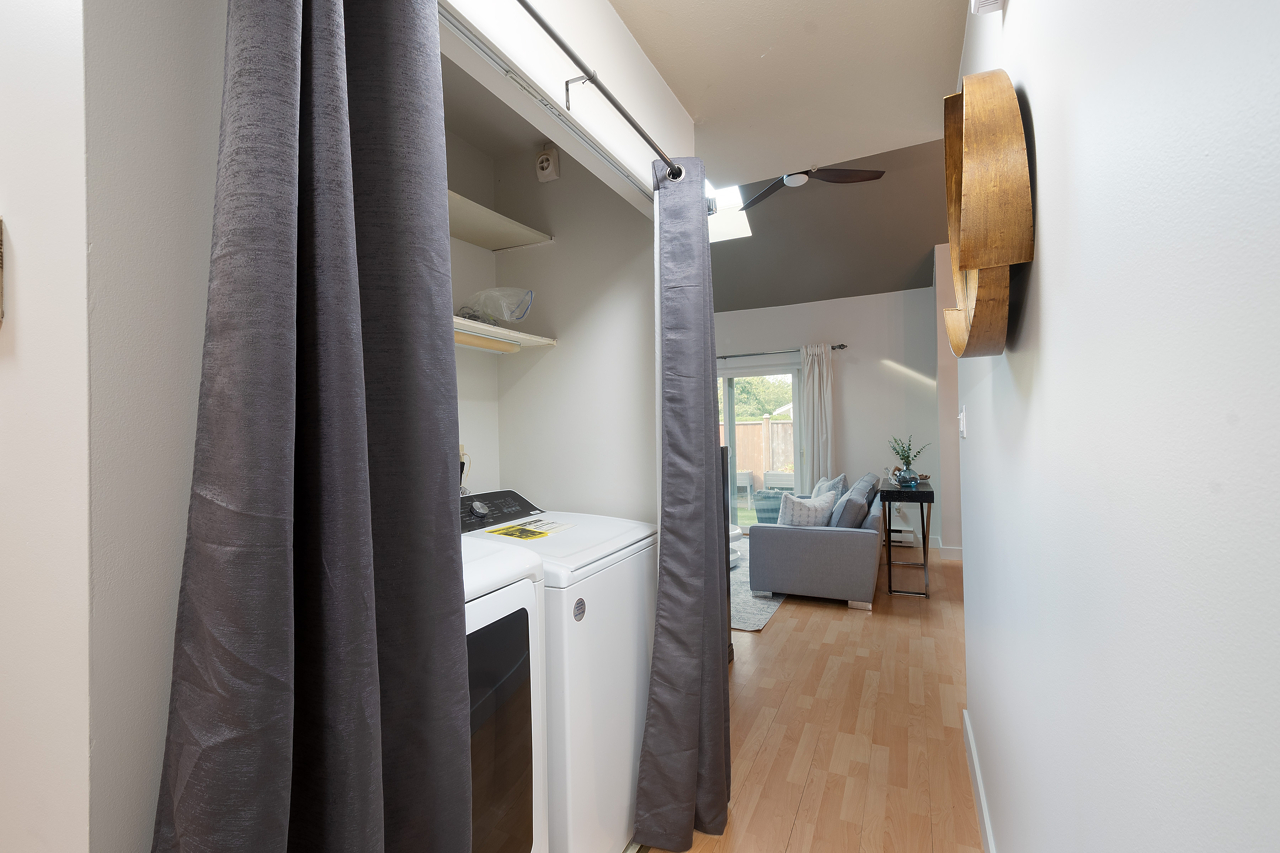 18-12070 207A Street, Maple Ridge 25