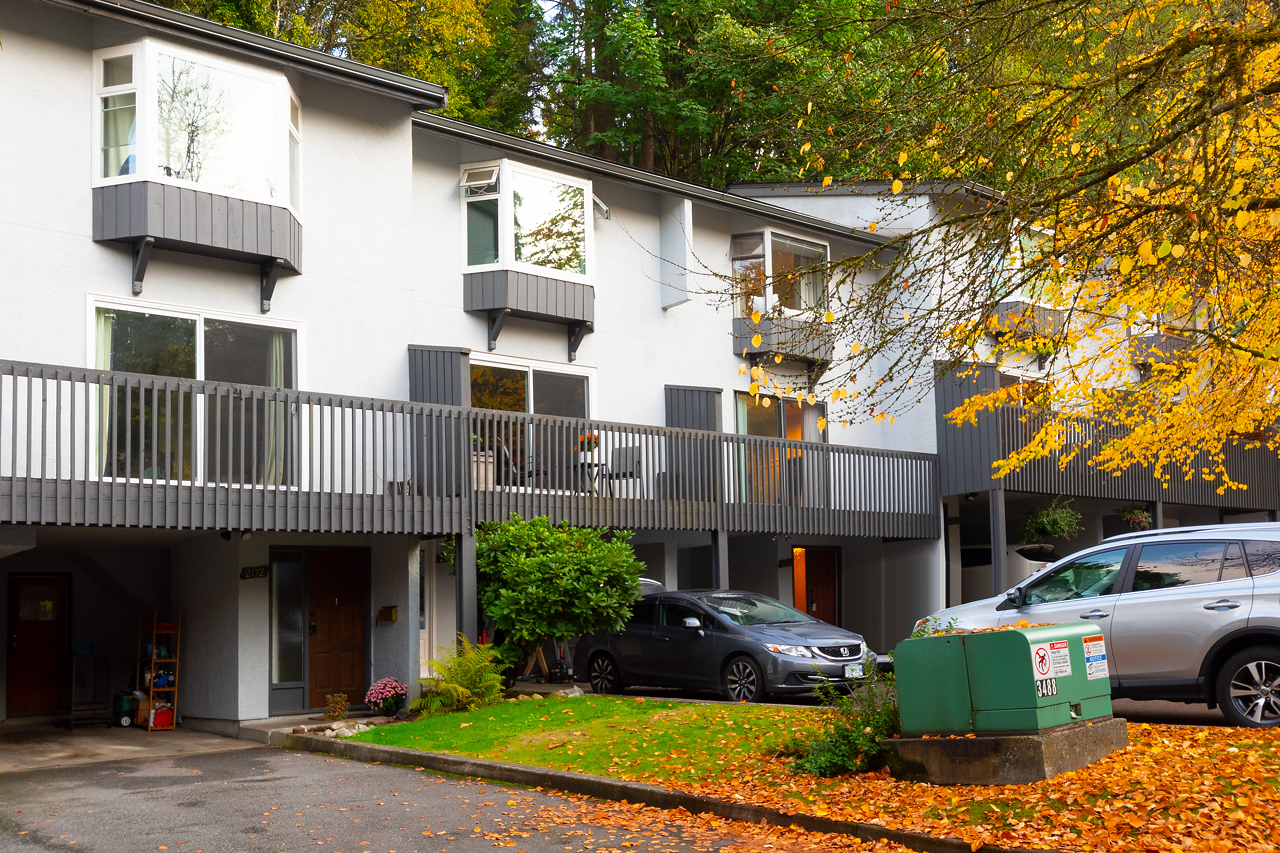 206 James Rd, Port Moody 2