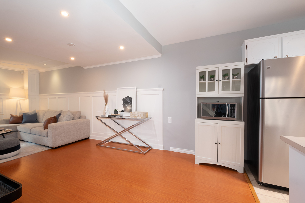 206 James Rd, Port Moody 17