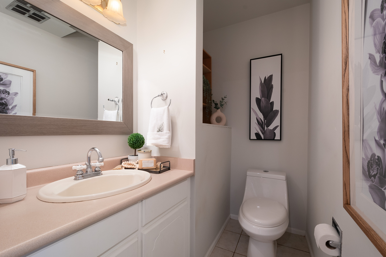 206 James Rd, Port Moody 30