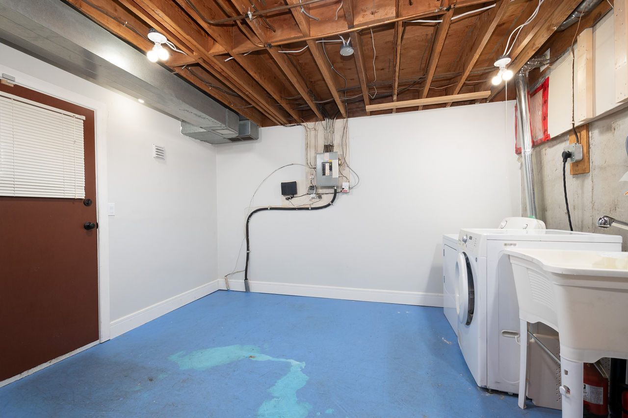 206 James Rd, Port Moody 40