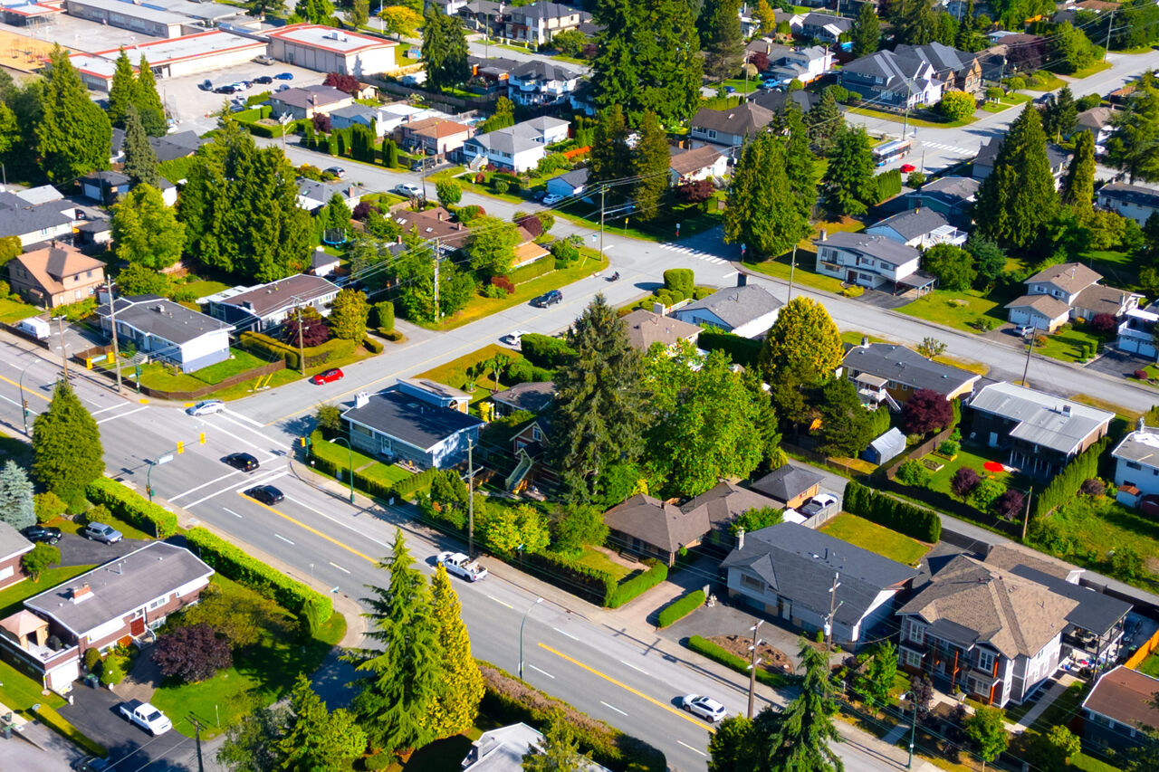 1422 Como Lake Avenue, Coquitlam 41